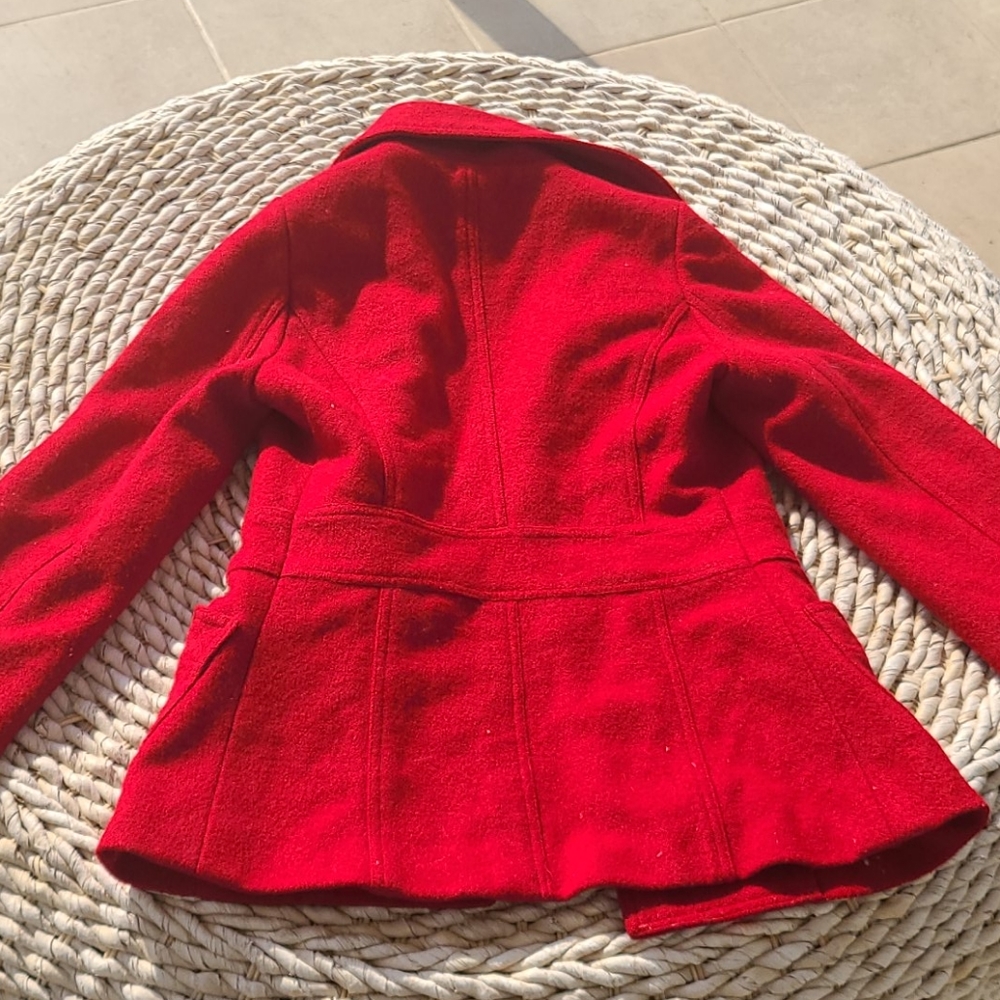 Red jacket - Picture 6 of 8